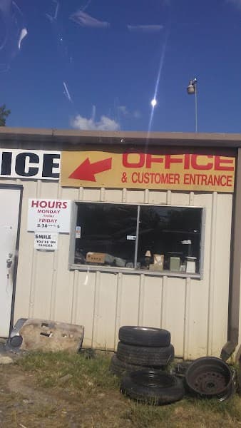 Brooks Auto Salvage at 833 Highway 293 SE, Cartersville, GA 30121