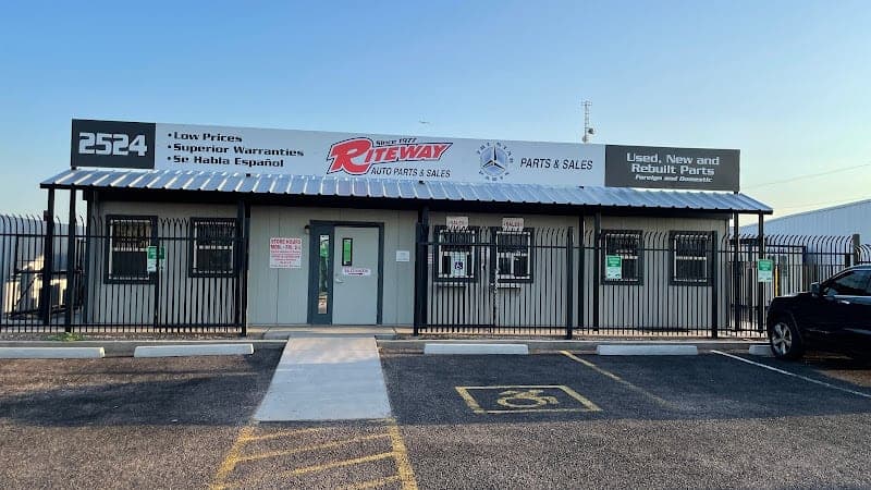 Riteway Auto Parts at 2524 W Broadway Rd, Phoenix, AZ 85041