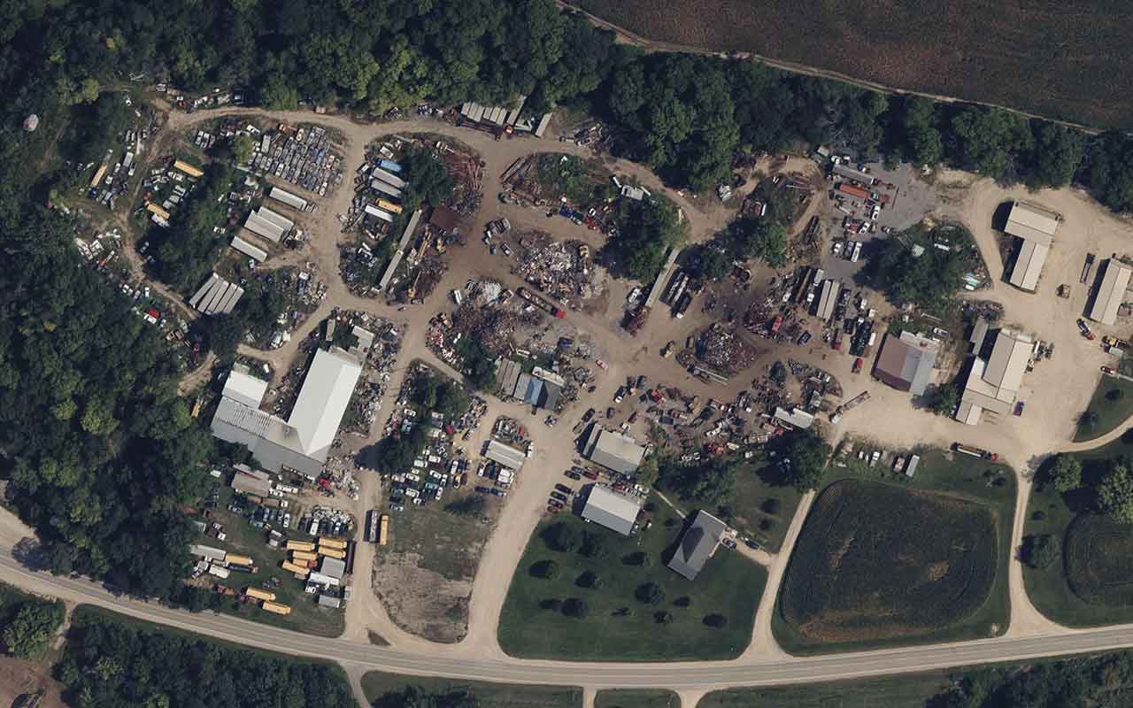 Aerial view of Bob Garien Salvage at 7141 Hurstville Rd, Maquoketa, IA 52060